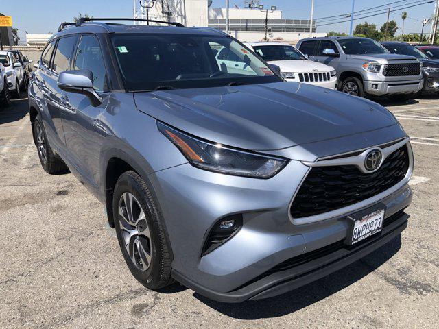 used 2021 Toyota Highlander car, priced at $27,027