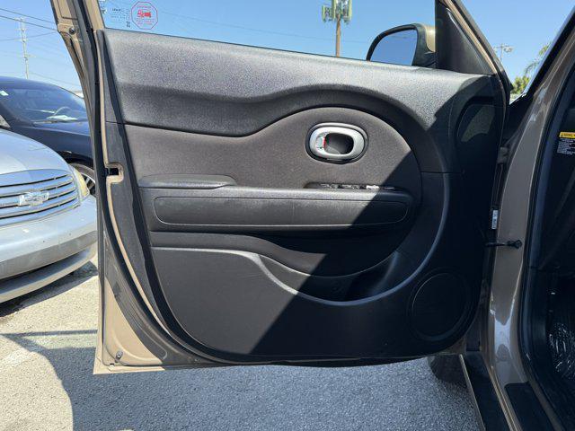 used 2015 Kia Soul car, priced at $7,947