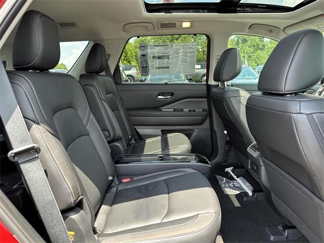 new 2025 Nissan Pathfinder car, priced at $44,530