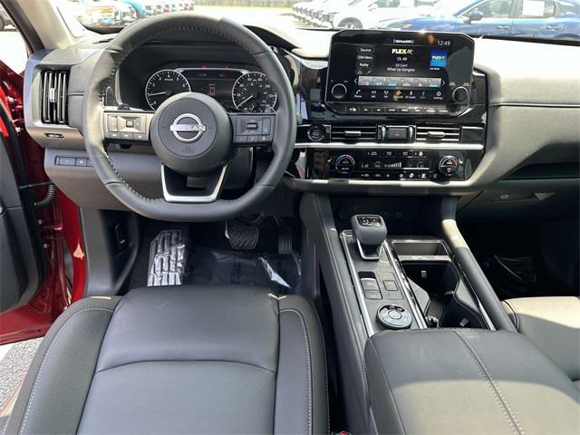 new 2025 Nissan Pathfinder car, priced at $44,530