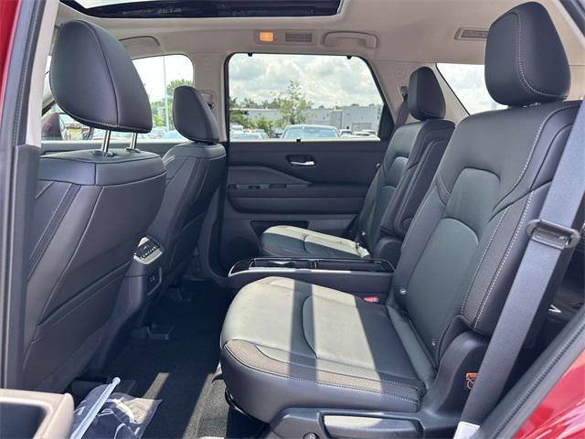 new 2025 Nissan Pathfinder car, priced at $44,530
