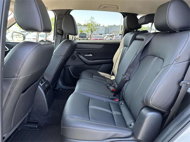 used 2025 Mazda CX-90 car, priced at $35,215