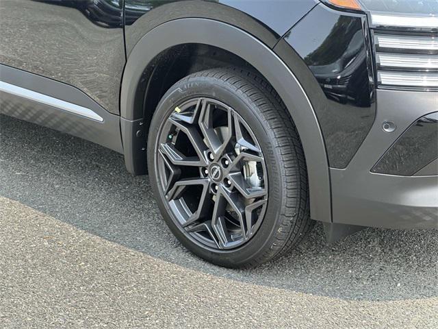 new 2025 Nissan Kicks car, priced at $26,197