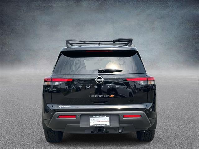 new 2025 Nissan Pathfinder car, priced at $39,903