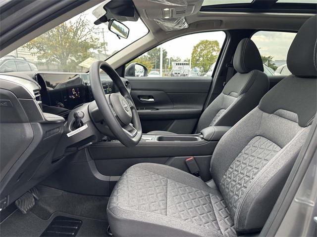 new 2025 Nissan Kicks car, priced at $25,508