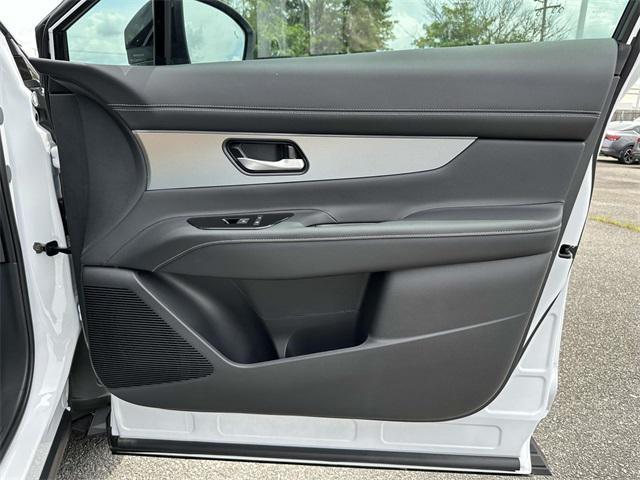 new 2025 Nissan Murano car, priced at $42,960