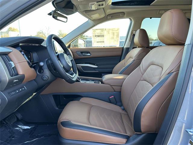 new 2025 Nissan Pathfinder car, priced at $44,136