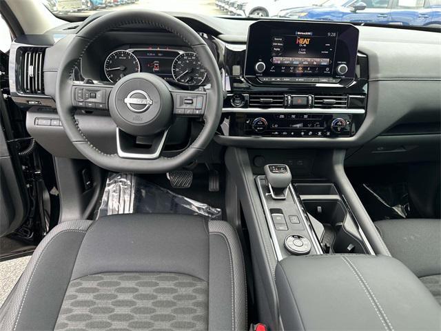 new 2025 Nissan Pathfinder car, priced at $36,693