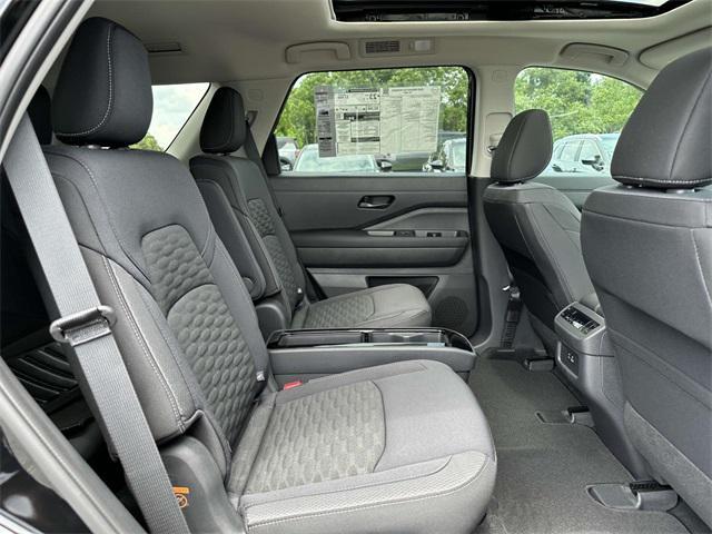 new 2025 Nissan Pathfinder car, priced at $36,693