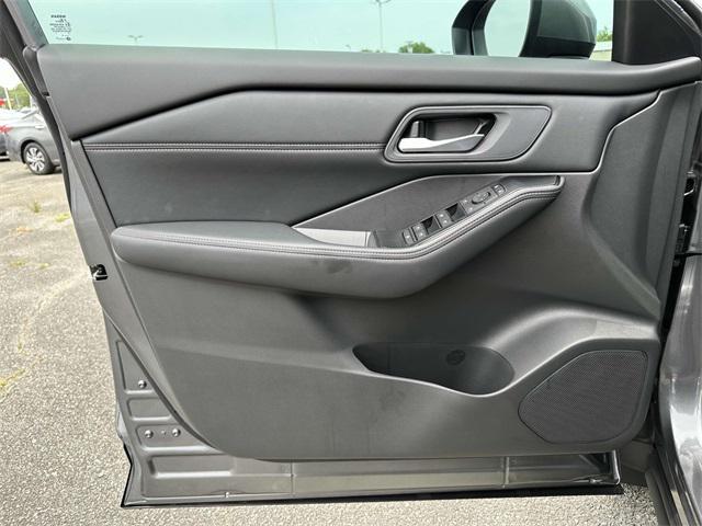 new 2025 Nissan Rogue car, priced at $28,997
