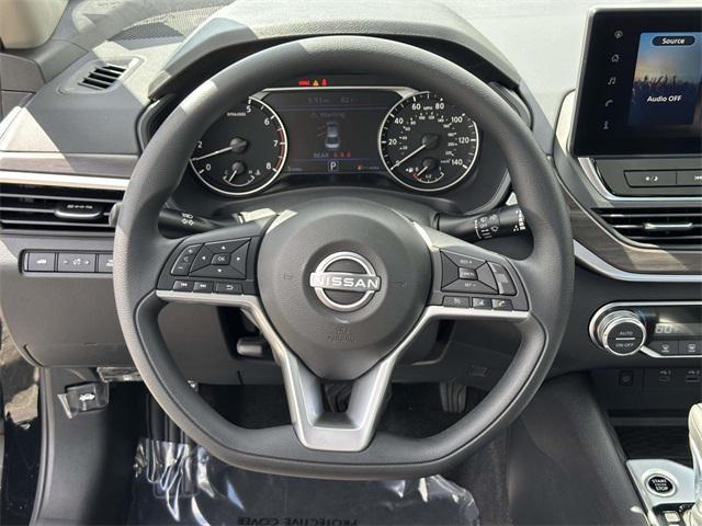 new 2025 Nissan Altima car, priced at $27,895