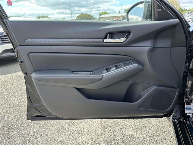 new 2025 Nissan Altima car, priced at $27,895