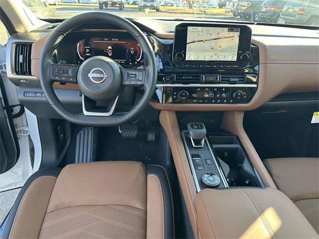new 2025 Nissan Pathfinder car, priced at $44,626