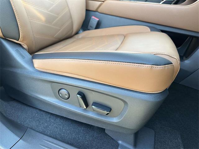 new 2025 Nissan Pathfinder car, priced at $44,626