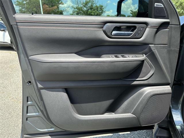 new 2025 Nissan Armada car, priced at $76,820