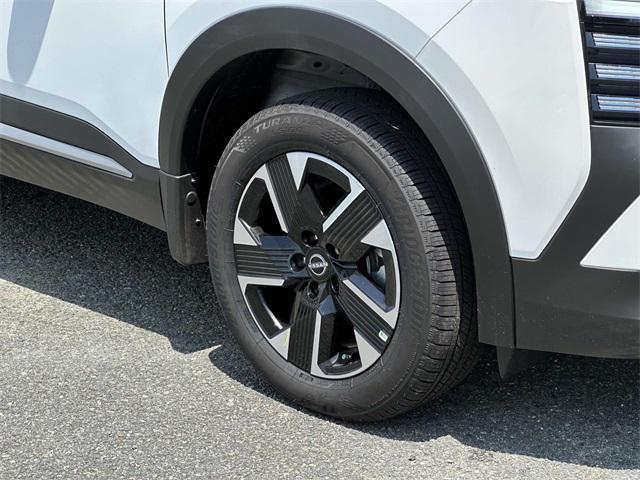 new 2025 Nissan Kicks car, priced at $24,755