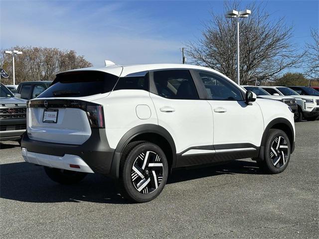 new 2025 Nissan Kicks car, priced at $24,632