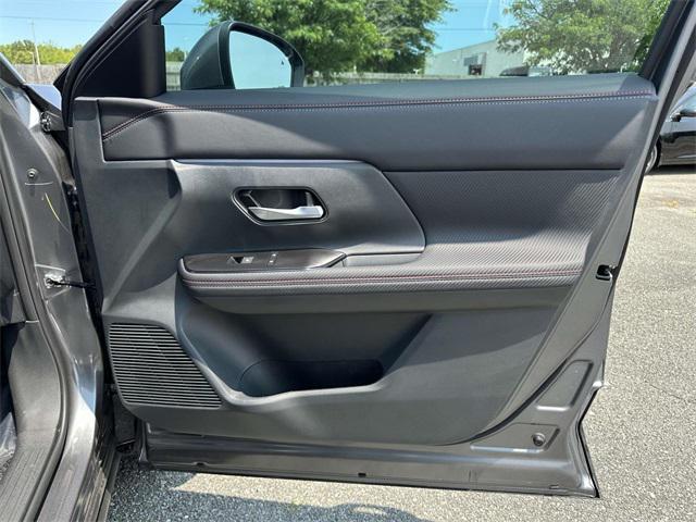 new 2025 Nissan Kicks car, priced at $24,267