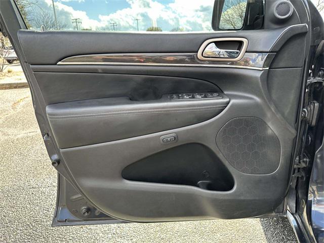 used 2015 Jeep Grand Cherokee car, priced at $14,795