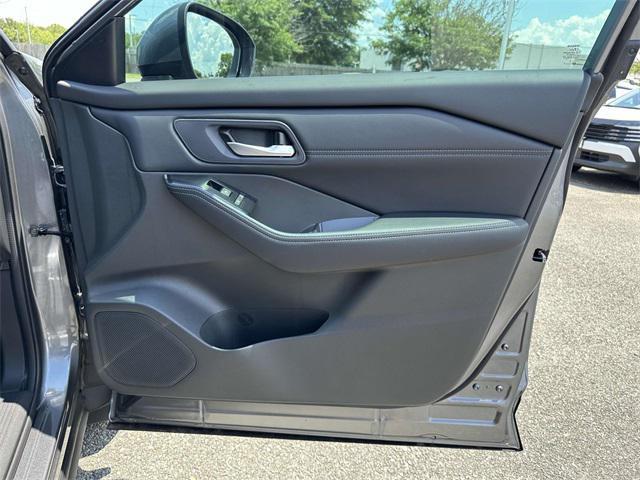 new 2025 Nissan Rogue car, priced at $32,482