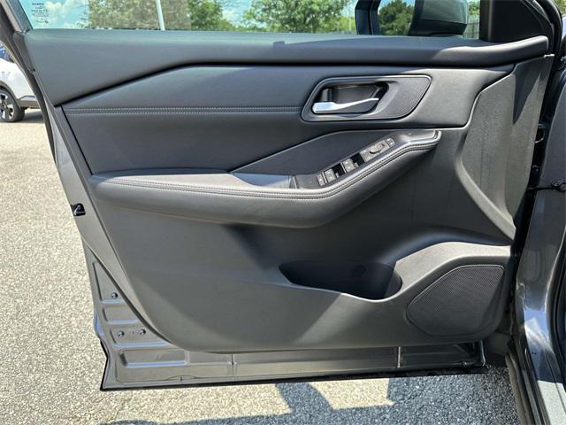 new 2025 Nissan Rogue car, priced at $32,482