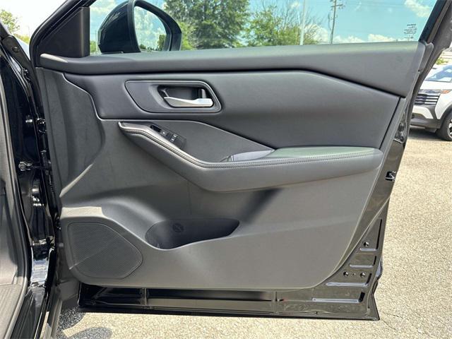 new 2025 Nissan Rogue car