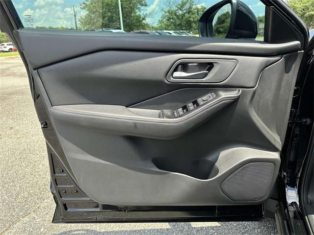 new 2025 Nissan Rogue car