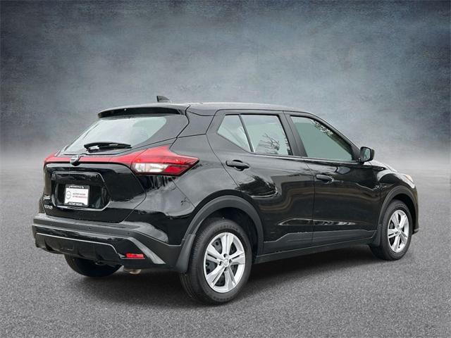 new 2025 Nissan Kicks car, priced at $21,949