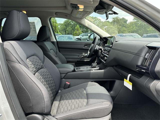 new 2025 Nissan Pathfinder car, priced at $41,974