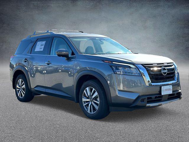 new 2024 Nissan Pathfinder car, priced at $41,174