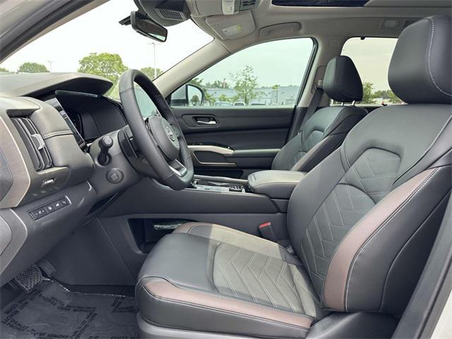 new 2025 Nissan Pathfinder car, priced at $46,480