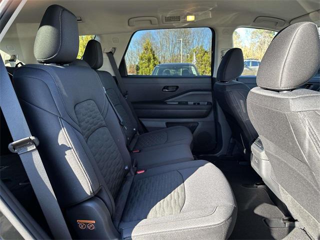 new 2025 Nissan Pathfinder car, priced at $34,473
