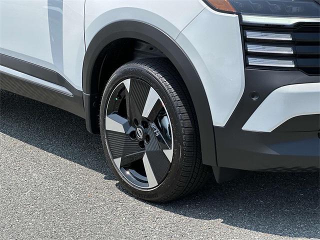 new 2025 Nissan Kicks car, priced at $24,671