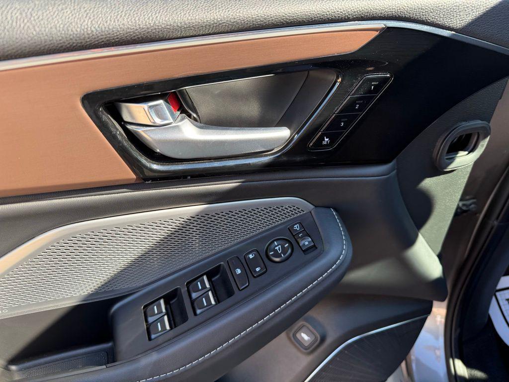 used 2022 Acura MDX car, priced at $39,461