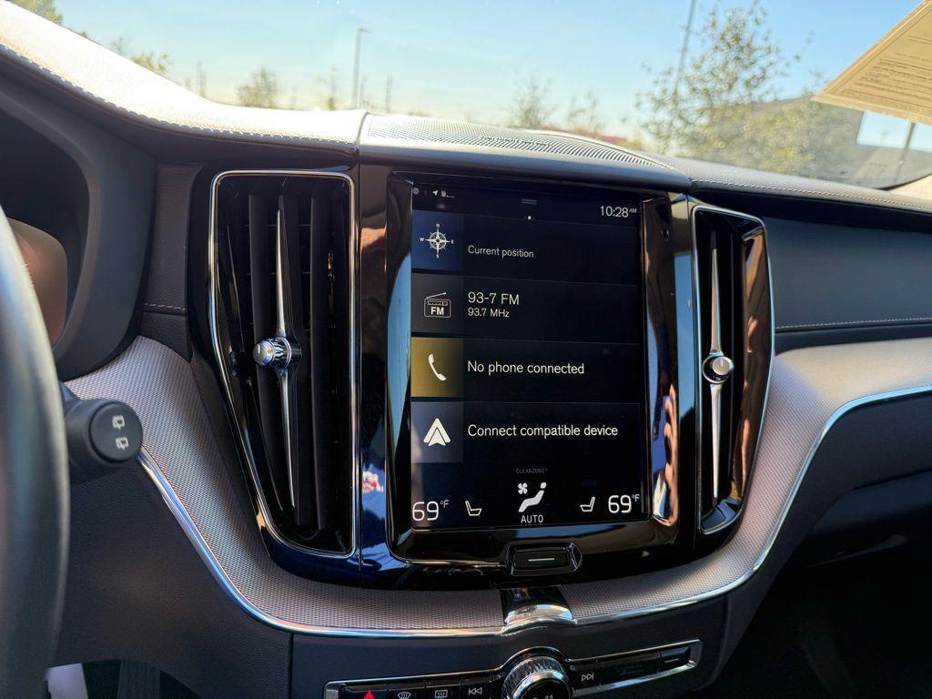 used 2019 Volvo XC60 car, priced at $22,962