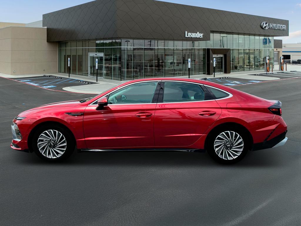 new 2025 Hyundai Sonata Hybrid car, priced at $39,620
