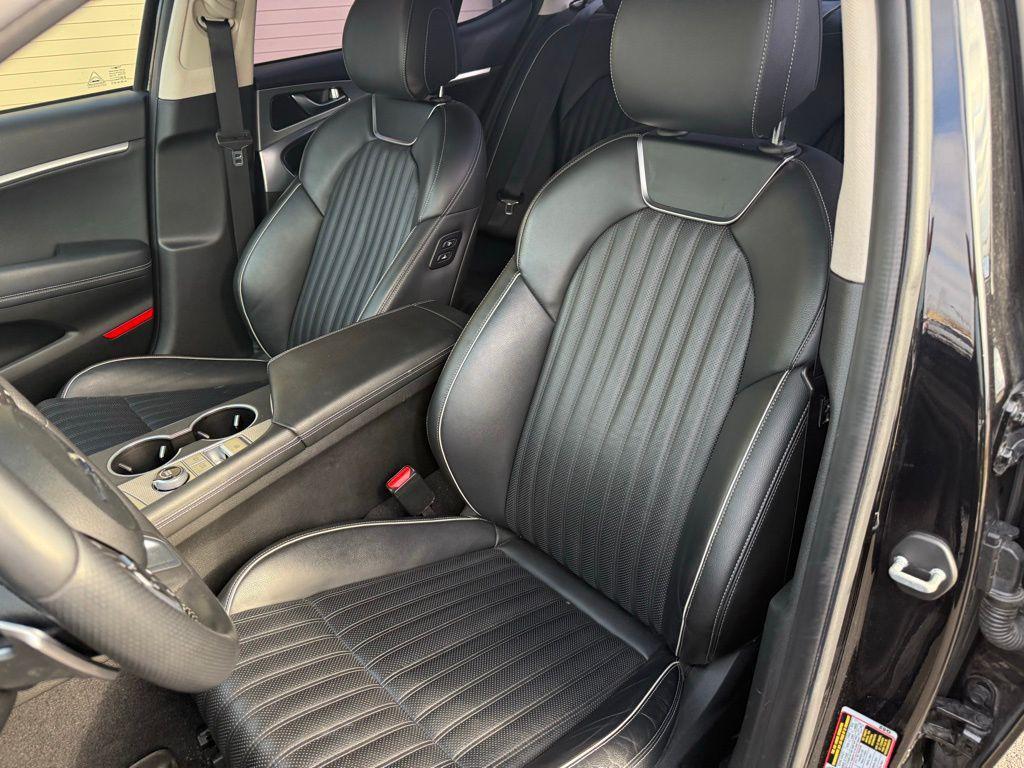 used 2022 Genesis G70 car, priced at $26,559