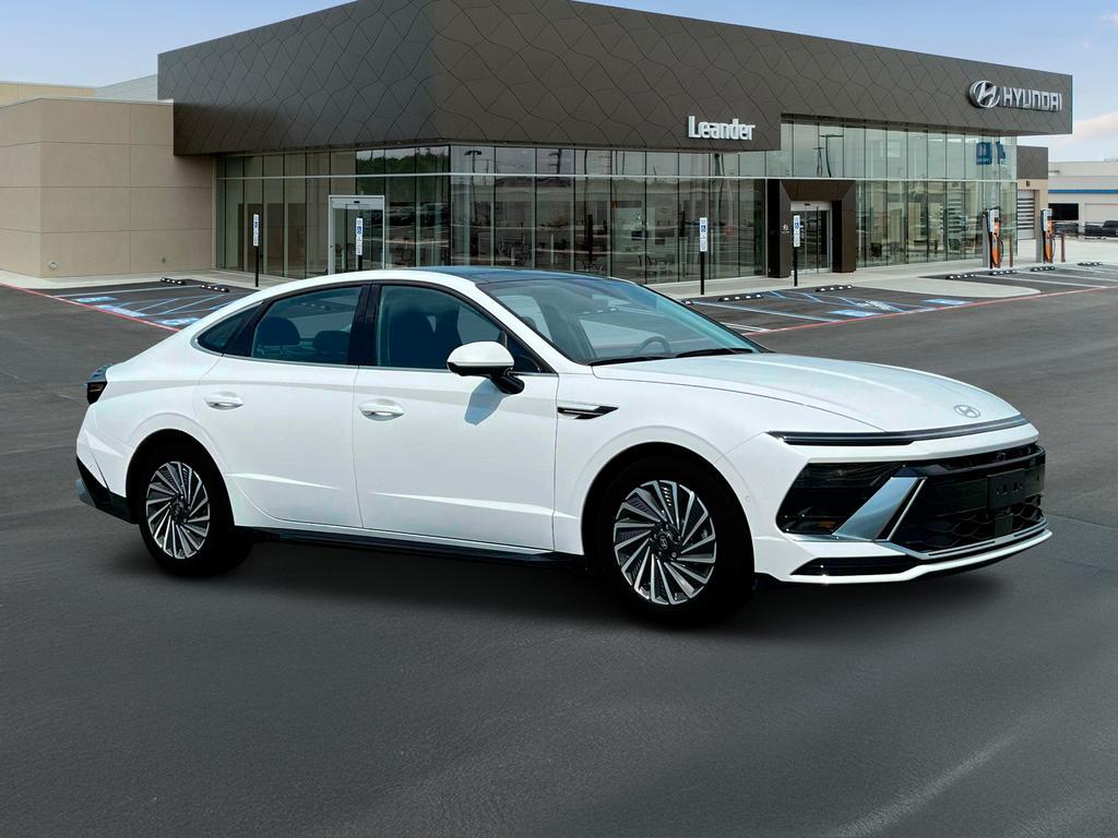 new 2025 Hyundai Sonata Hybrid car, priced at $40,123