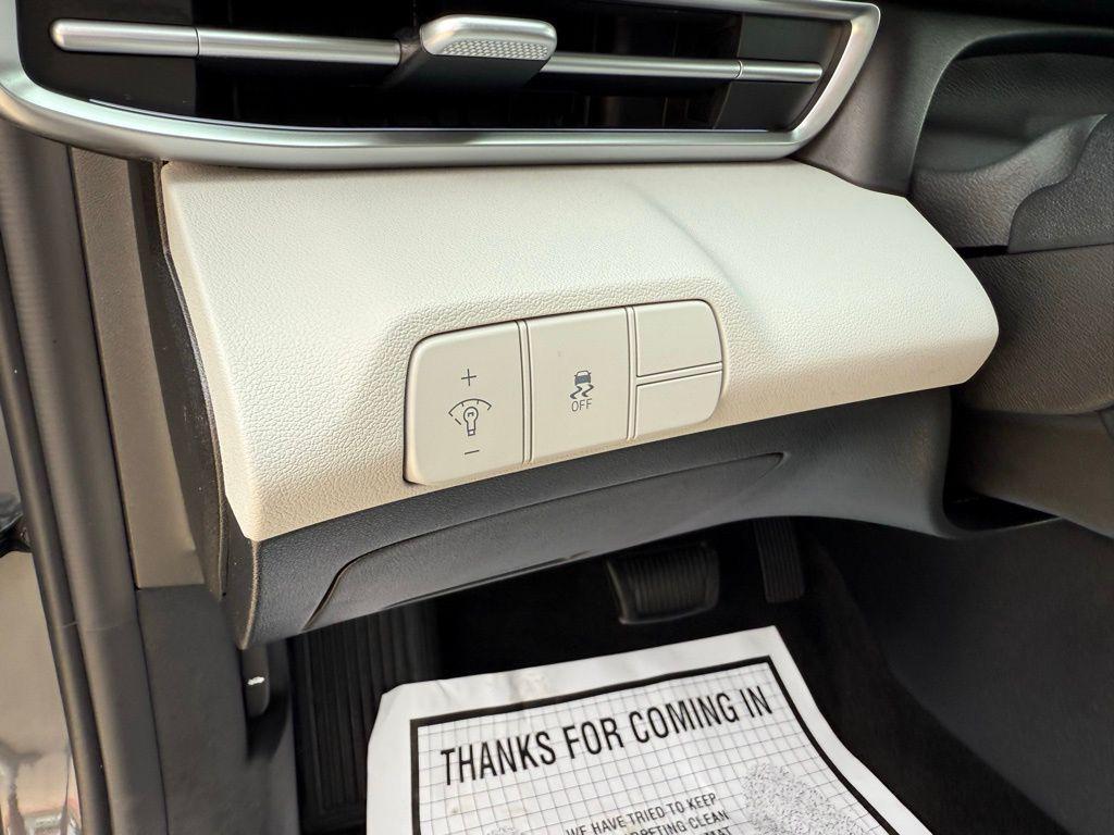 used 2024 Hyundai Elantra car, priced at $21,714