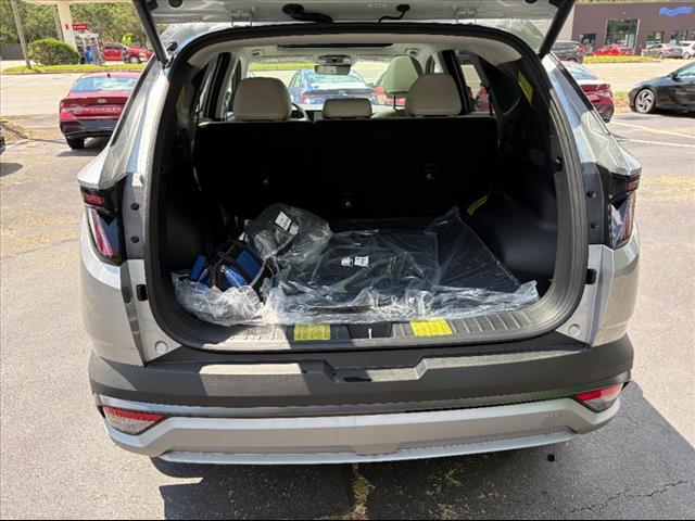 new 2025 Hyundai TUCSON Hybrid car, priced at $36,810
