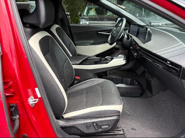 used 2022 Kia EV6 car, priced at $27,256
