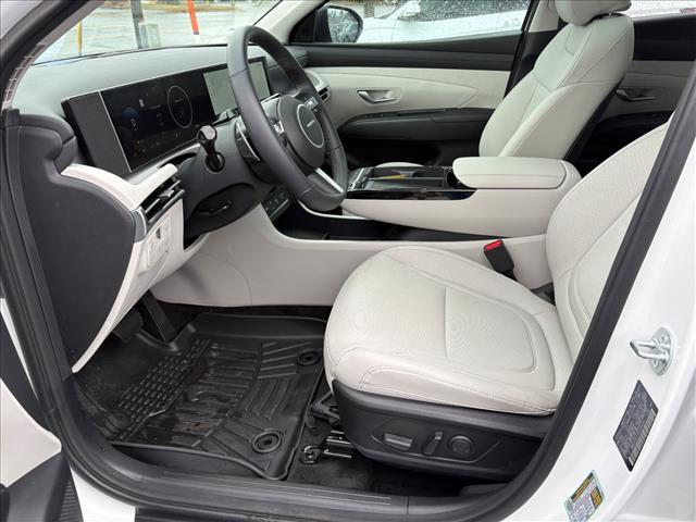 used 2025 Hyundai TUCSON Hybrid car, priced at $35,044