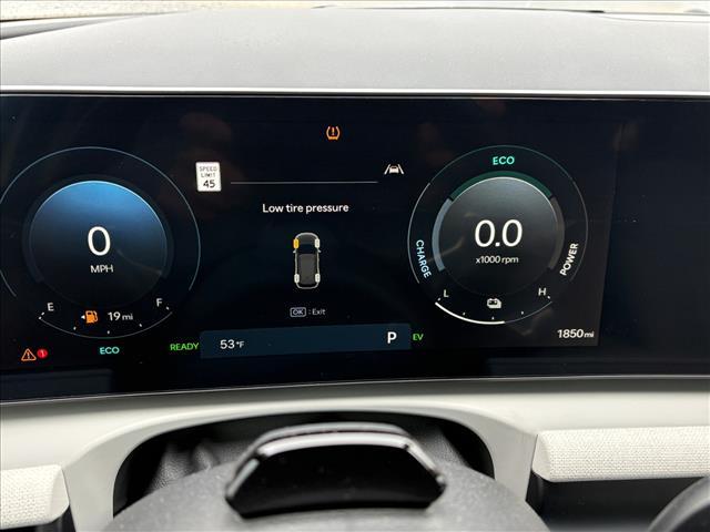 used 2025 Hyundai TUCSON Hybrid car, priced at $35,044