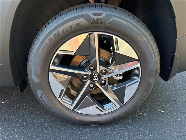 new 2025 Hyundai TUCSON Hybrid car, priced at $35,609