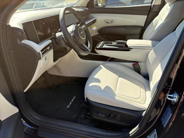 new 2025 Hyundai TUCSON Hybrid car, priced at $35,609