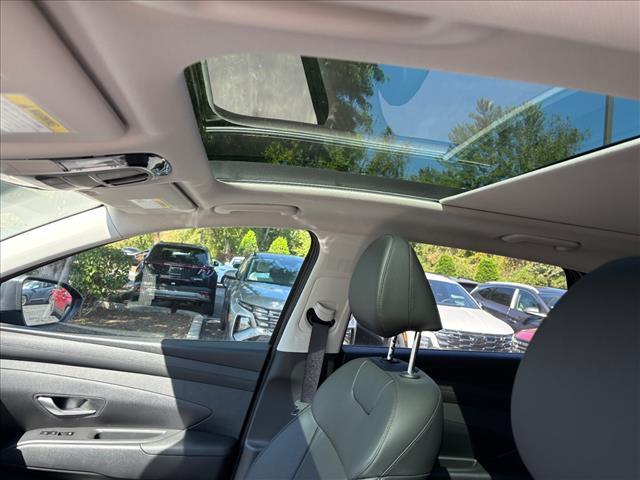 new 2025 Hyundai TUCSON Hybrid car, priced at $36,300