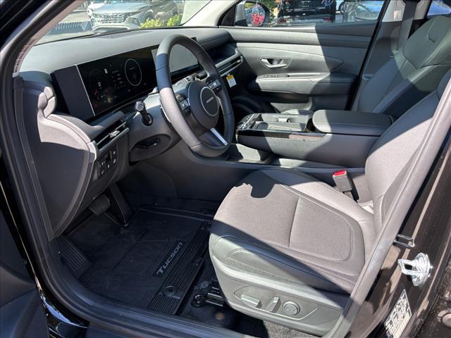 new 2025 Hyundai TUCSON Hybrid car, priced at $36,300