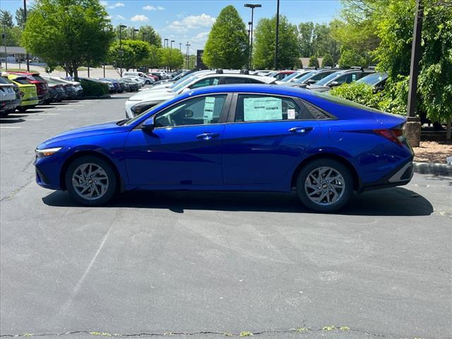 new 2024 Hyundai Elantra car, priced at $23,058