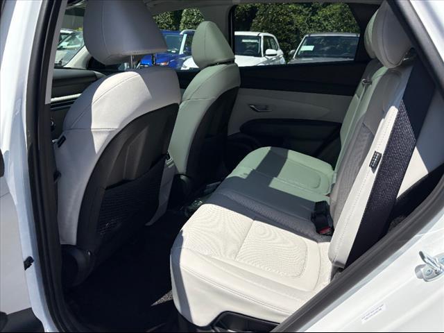new 2025 Hyundai TUCSON Hybrid car, priced at $35,903
