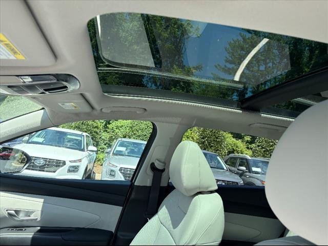 new 2025 Hyundai TUCSON Hybrid car, priced at $35,903